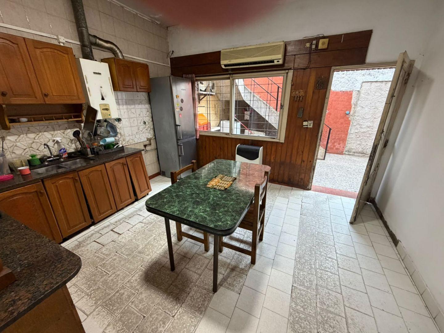 Foto de Oportunidad residencial en Munro, amplio lote, casa a refaccionar!, imagen 3