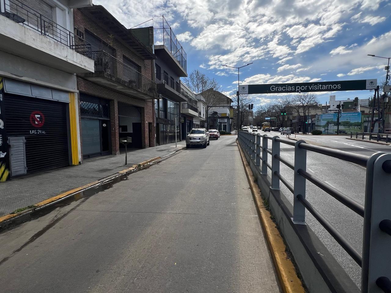 Foto de Local en ALQUILER - Zona de Beccar, imagen 1