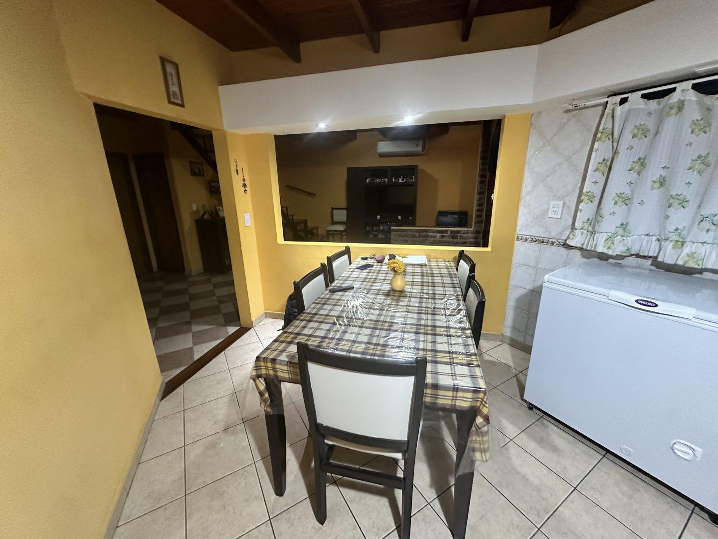 Foto de Hermosa Casa 4 ambientes Apta Crédito, imagen 1