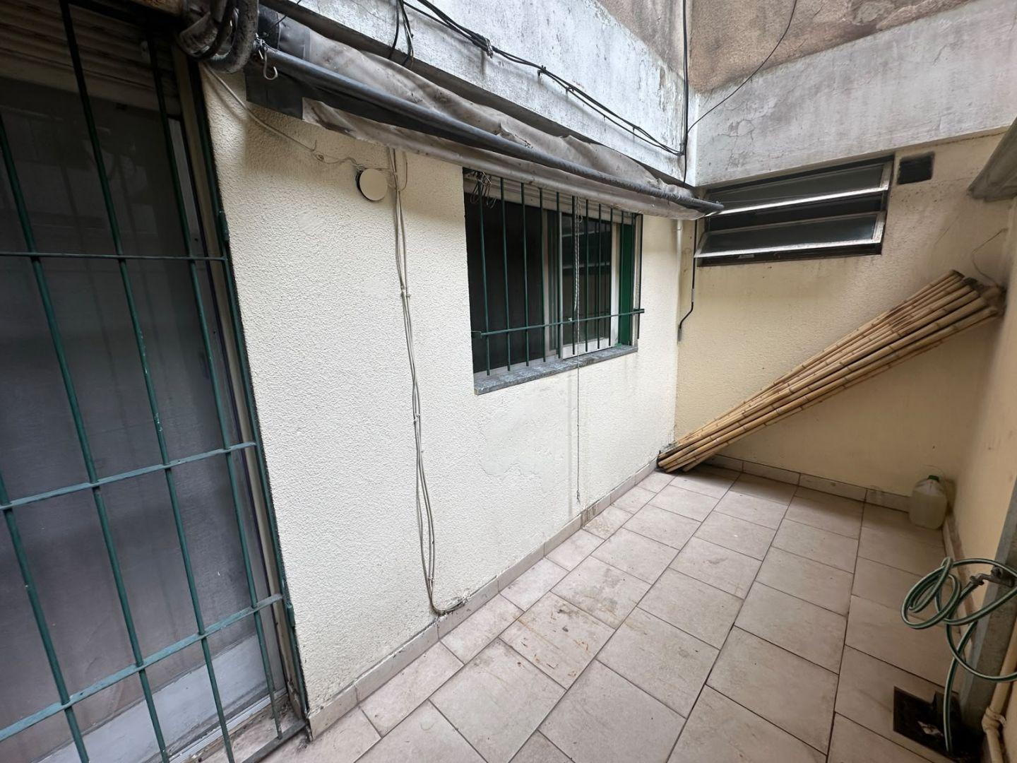 Foto de VENTA DEPARTAMENTO 2 AMBIENTES CON PATIO PROPIO, imagen 5