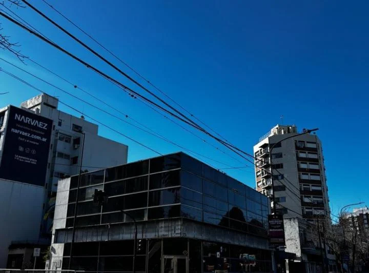 Local Santa Fe, San Isidro 1
