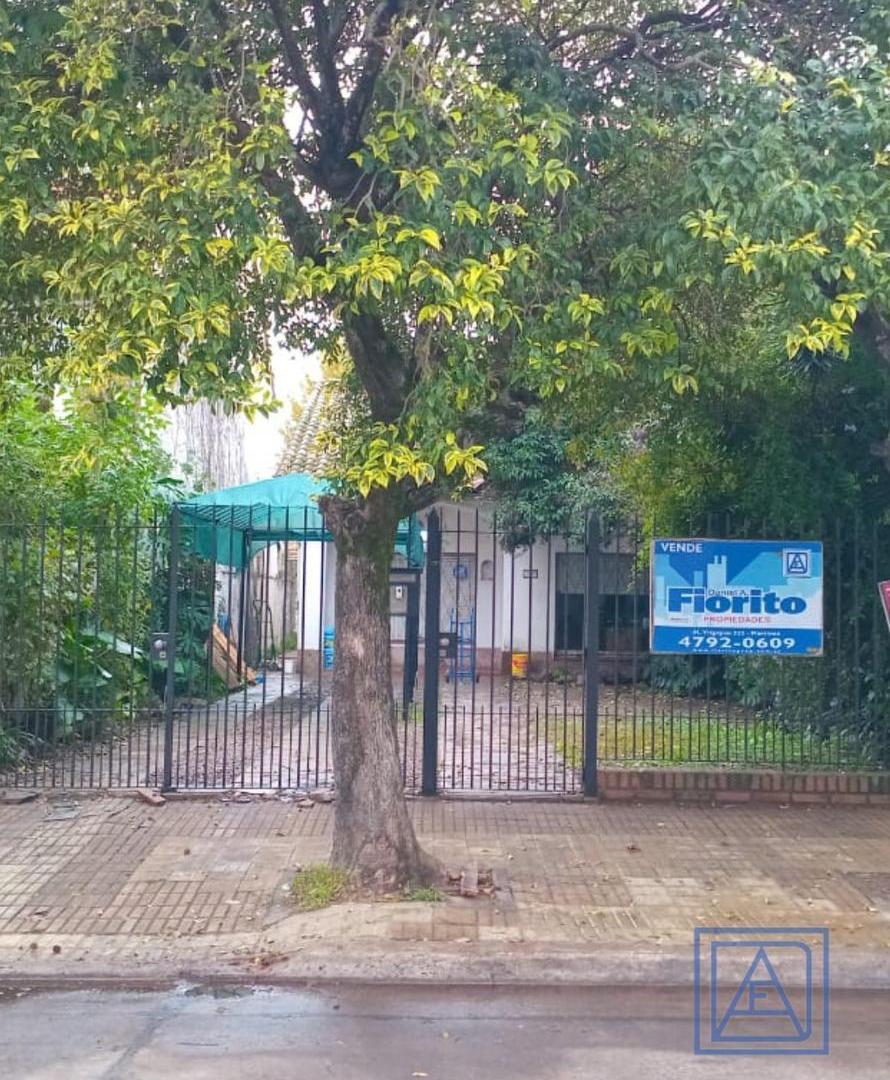NUEVO PRECIO!!! Casa en CALLE CASTELLI, MARTINEZ