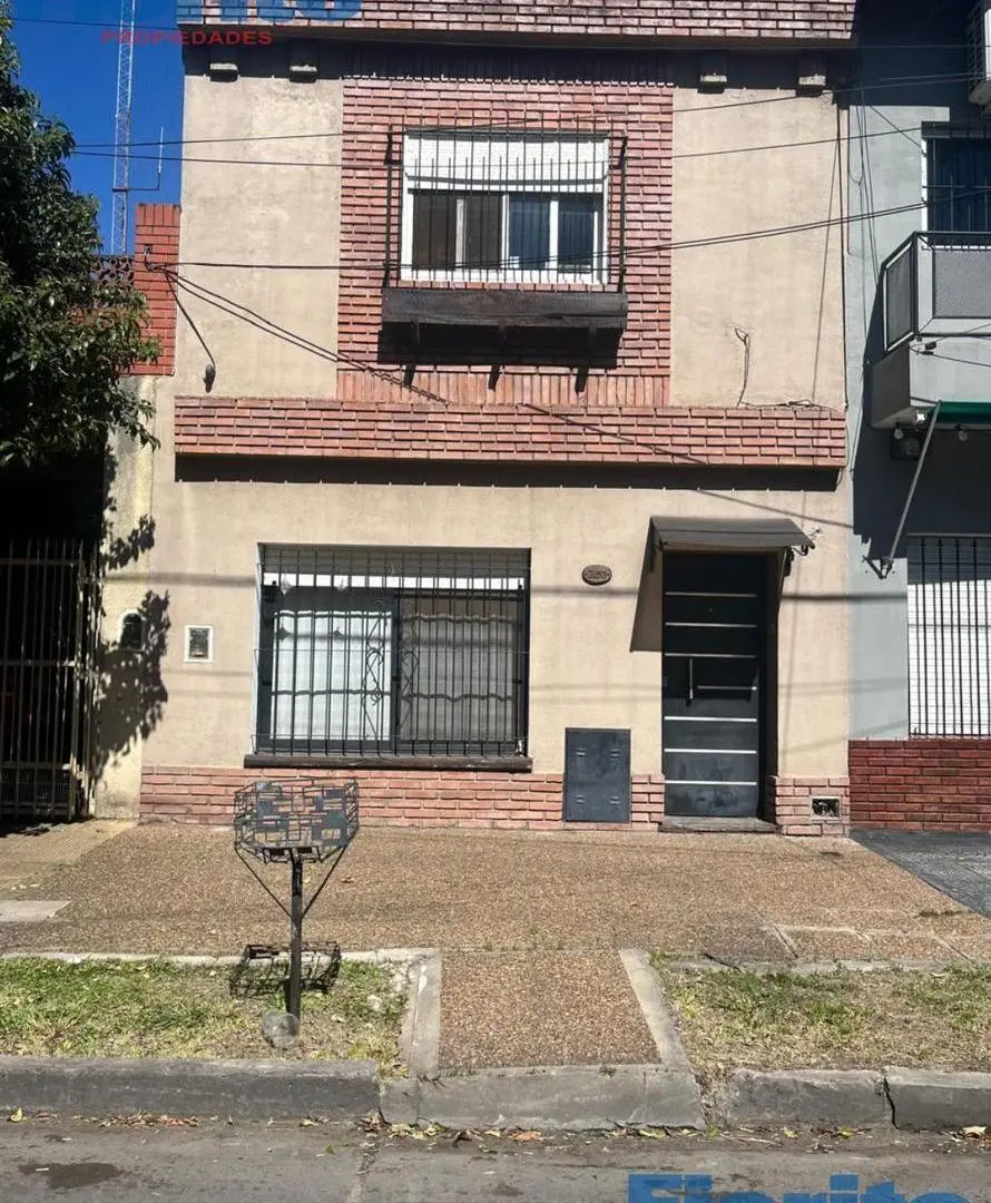 BAJO DE PRECIO!!! DUPLEX EN JOSE LEON SUAREZ 5
