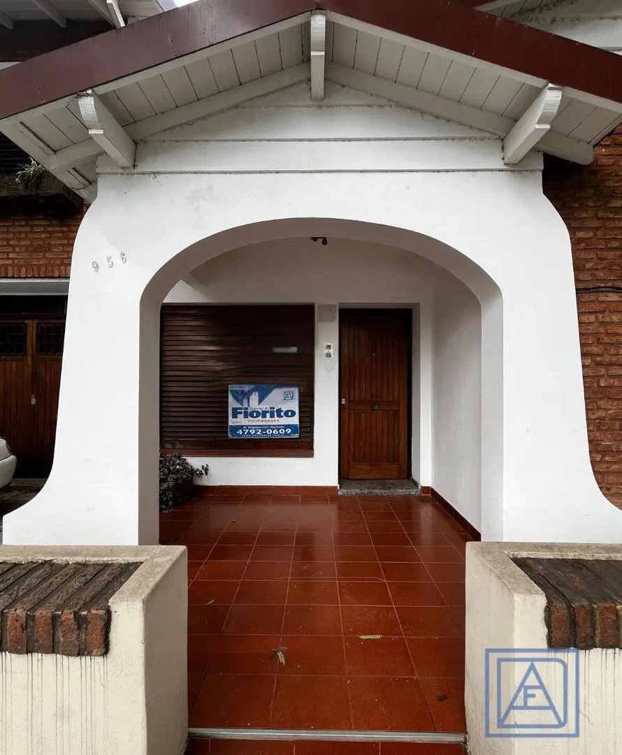 Bajo de Precio!! Casa en Mart.-Santa Fe/Fleming 1