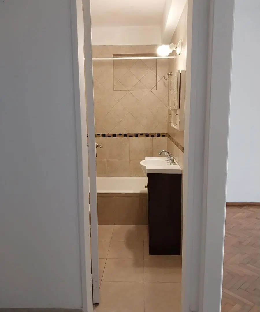 Departamento en CALLE ALBERDI, OLIVOS 8