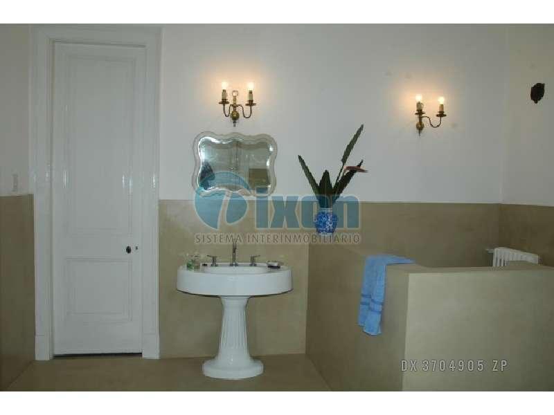 San Isidro - Casa Apto Prof. Venta Usd 2.300.000 1
