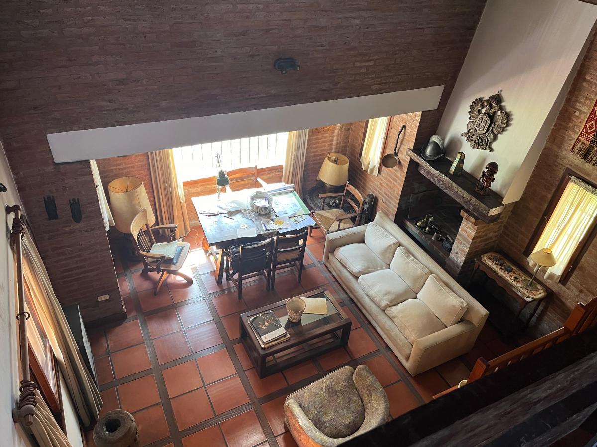 Foto de Sólido chalet con muy buen lote y pileta!!!, imagen 2