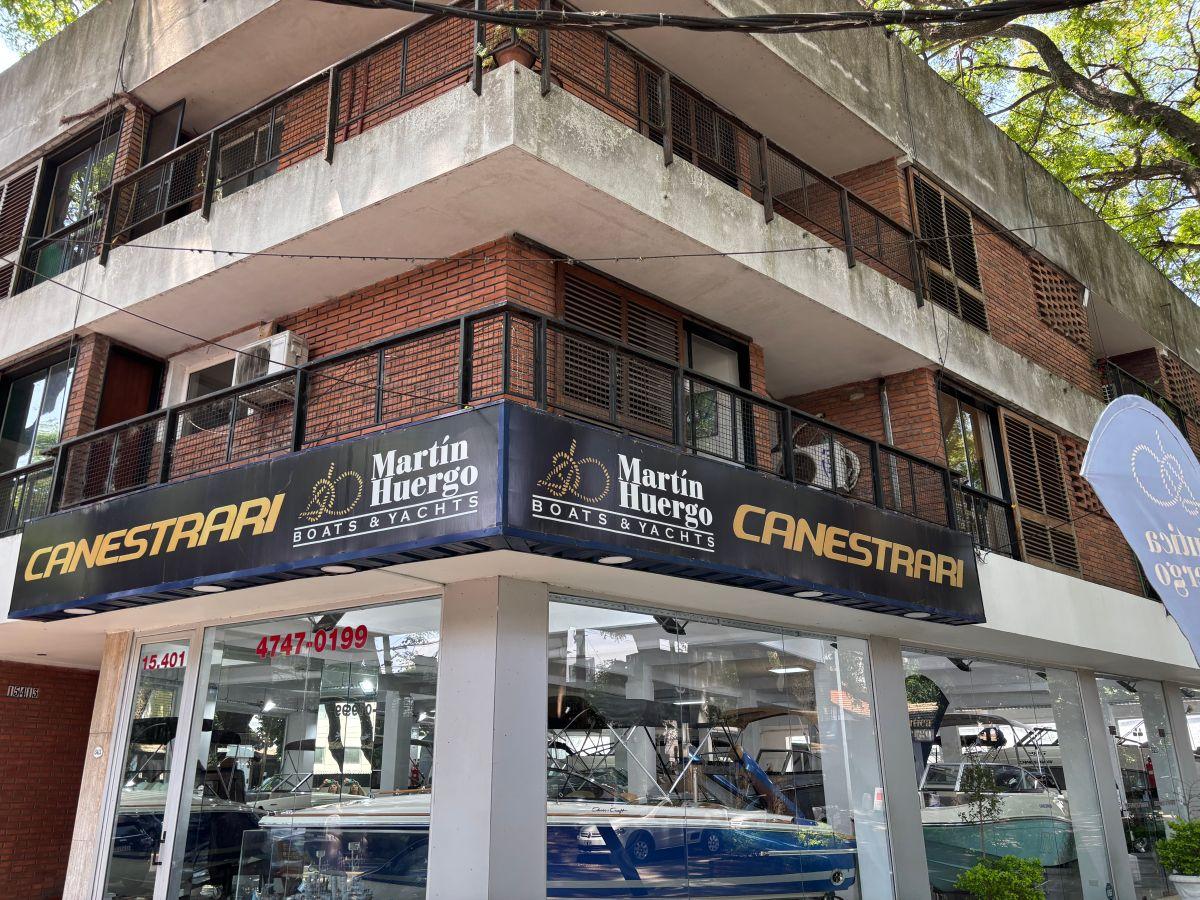 Foto de Departamento apto profesional en esquina sobre Av Libertador, imagen 2