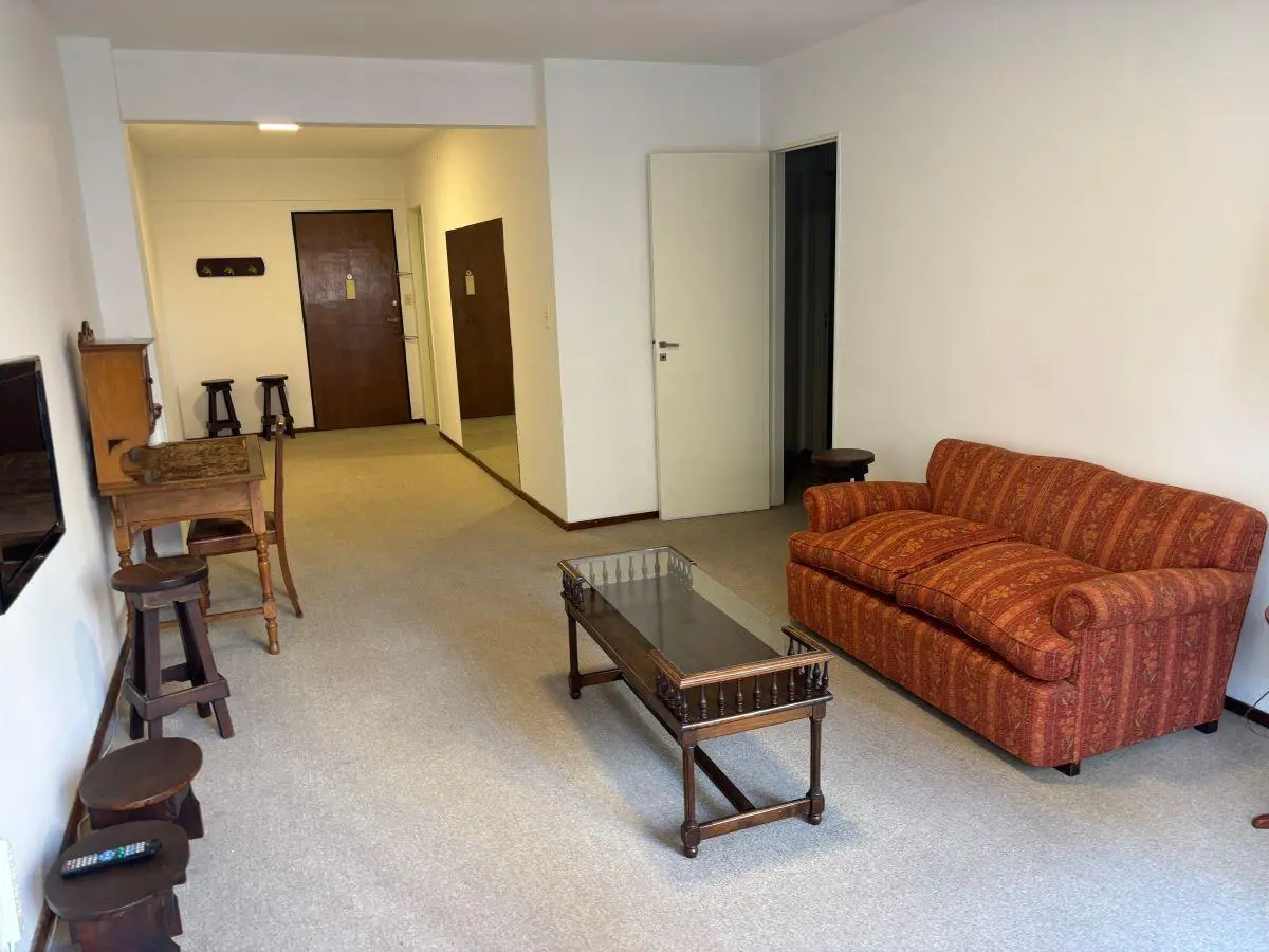Oportunidad! Lindo departamento 3 dormitorios en el corazón de Acassuso. 4