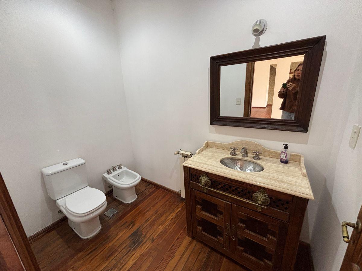 Foto de Alegre, luminosa y funcional con jardin y pileta, imagen 2