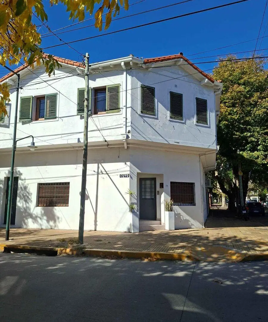 OFICINA/CONSULTORIO 1