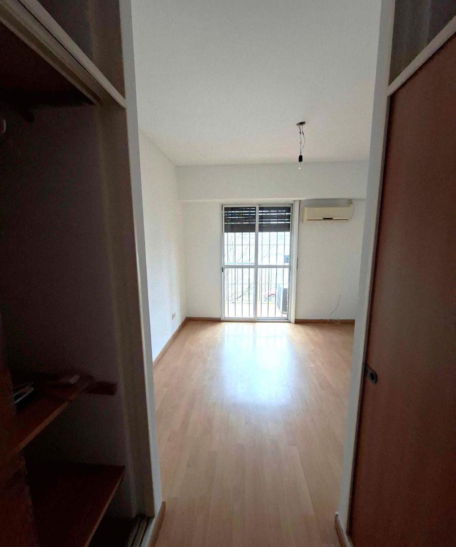 Foto de Duplex a 6 cuadras de Av. Maipu, imagen 1