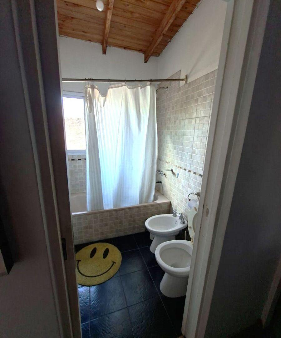 Foto de Casa con oficina y galpon, imagen 3