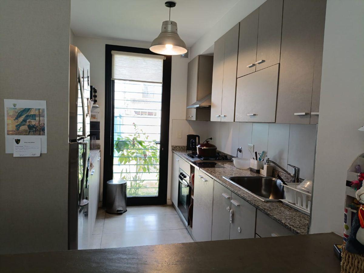 Foto de Impecable casa de 145 m² con jardín y parrilla en venta en Béccar, imagen 1