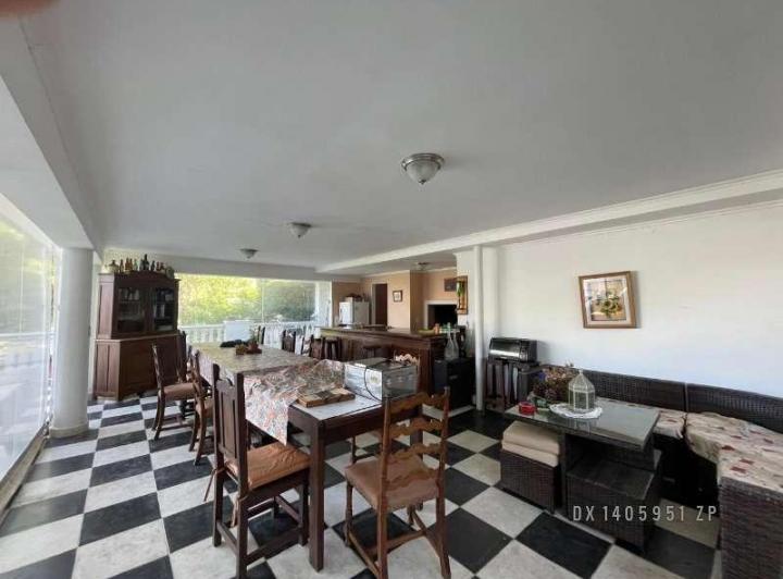 Florida Este - Casa Venta USD 1.500.000 5