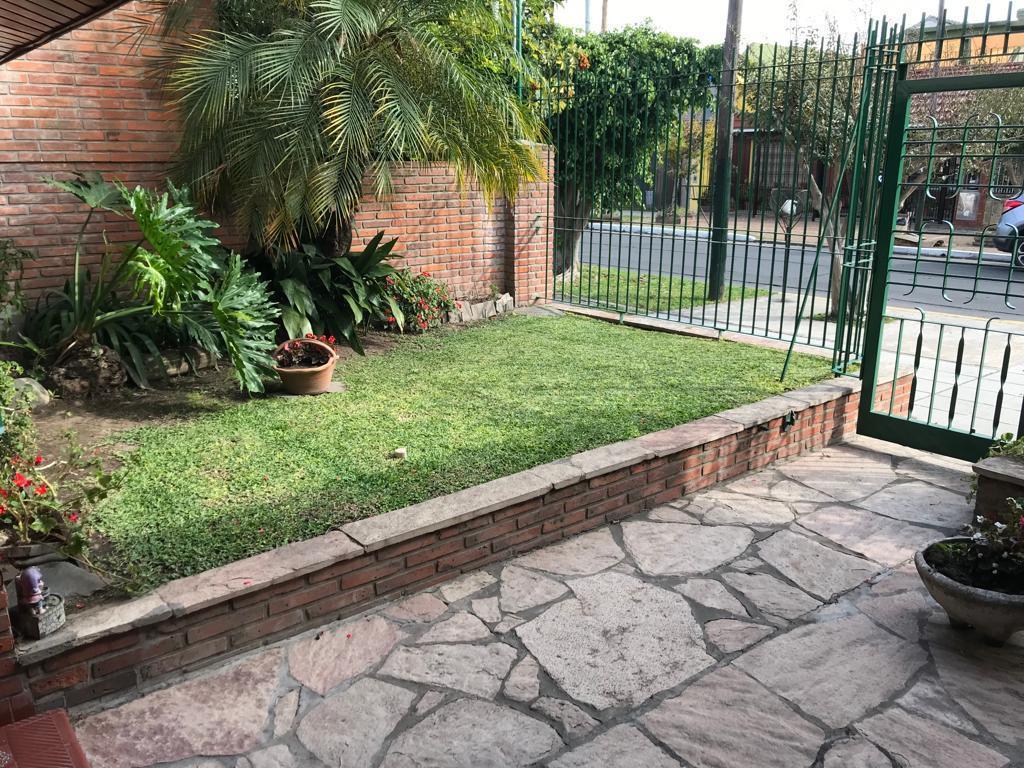 Casa - Banfield Oeste 2