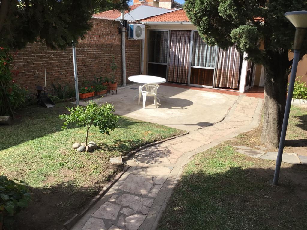 Casa - Banfield Oeste 3