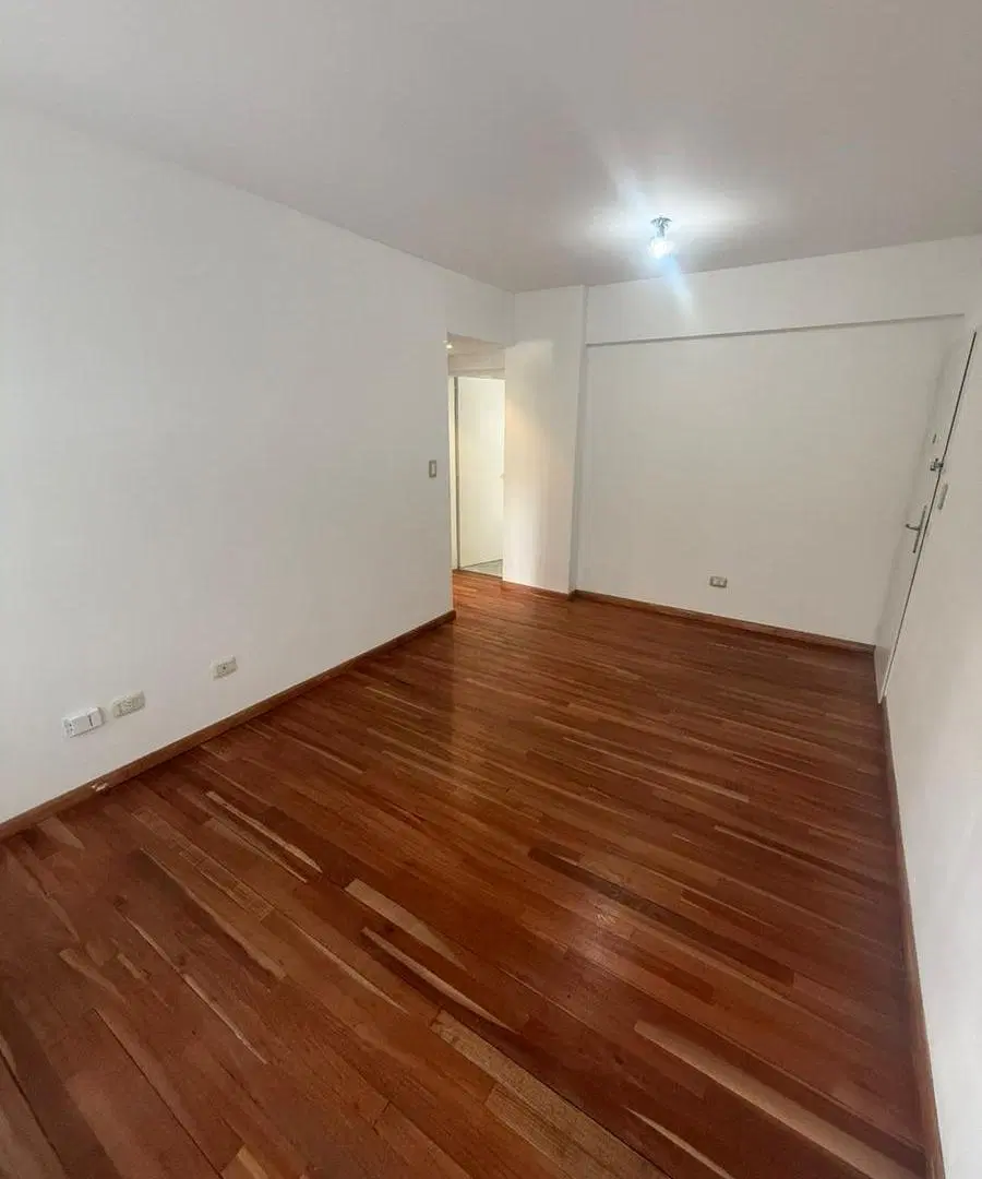 Departamento en LATERAL 8