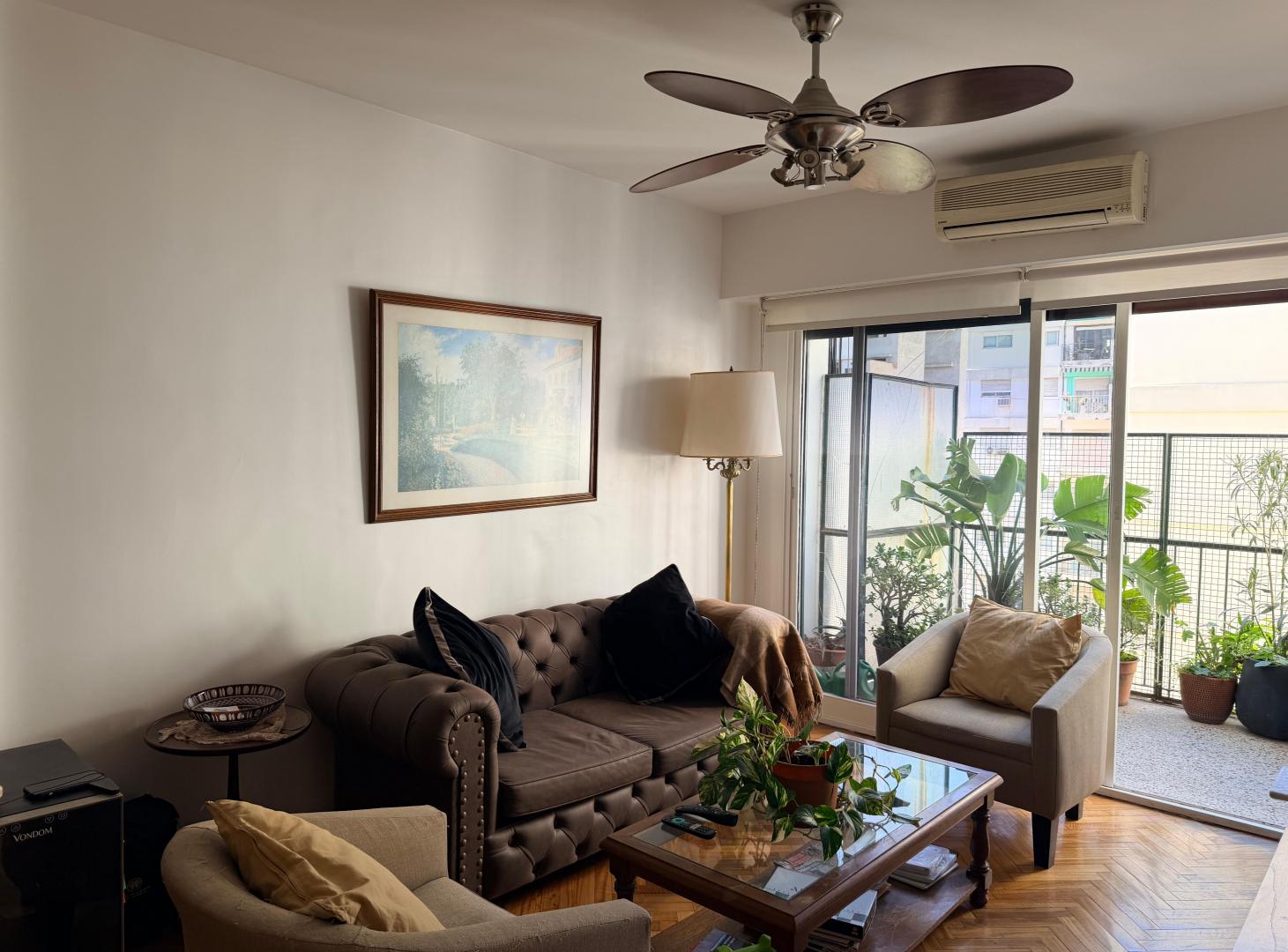 Foto de 4 Ambientes - Contrafrente- Balcon - Muy Luminoso - Semi piso!, imagen 1