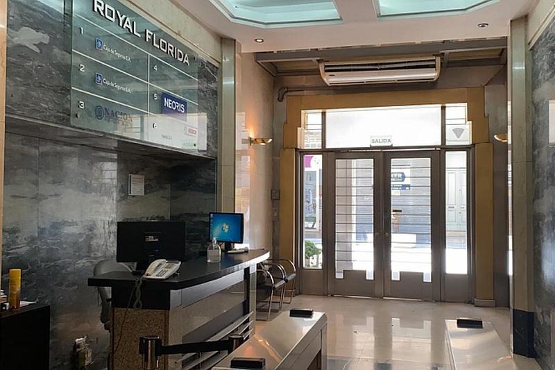 Oficina en Microcentro | Luminosa | Buena ubicación | Buen estado