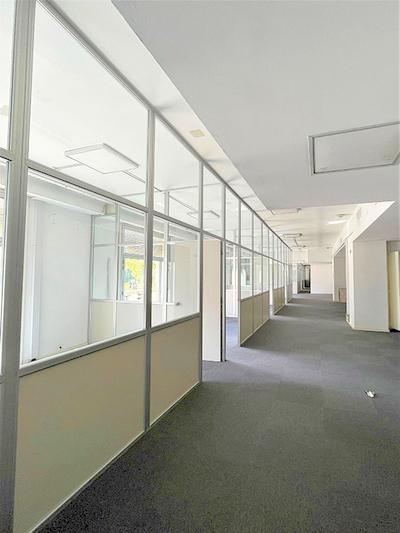 Foto de Av. Hipólito Yrigoyen al 400 | Oficinas en Alquiler | Zona Plaza de, imagen 4