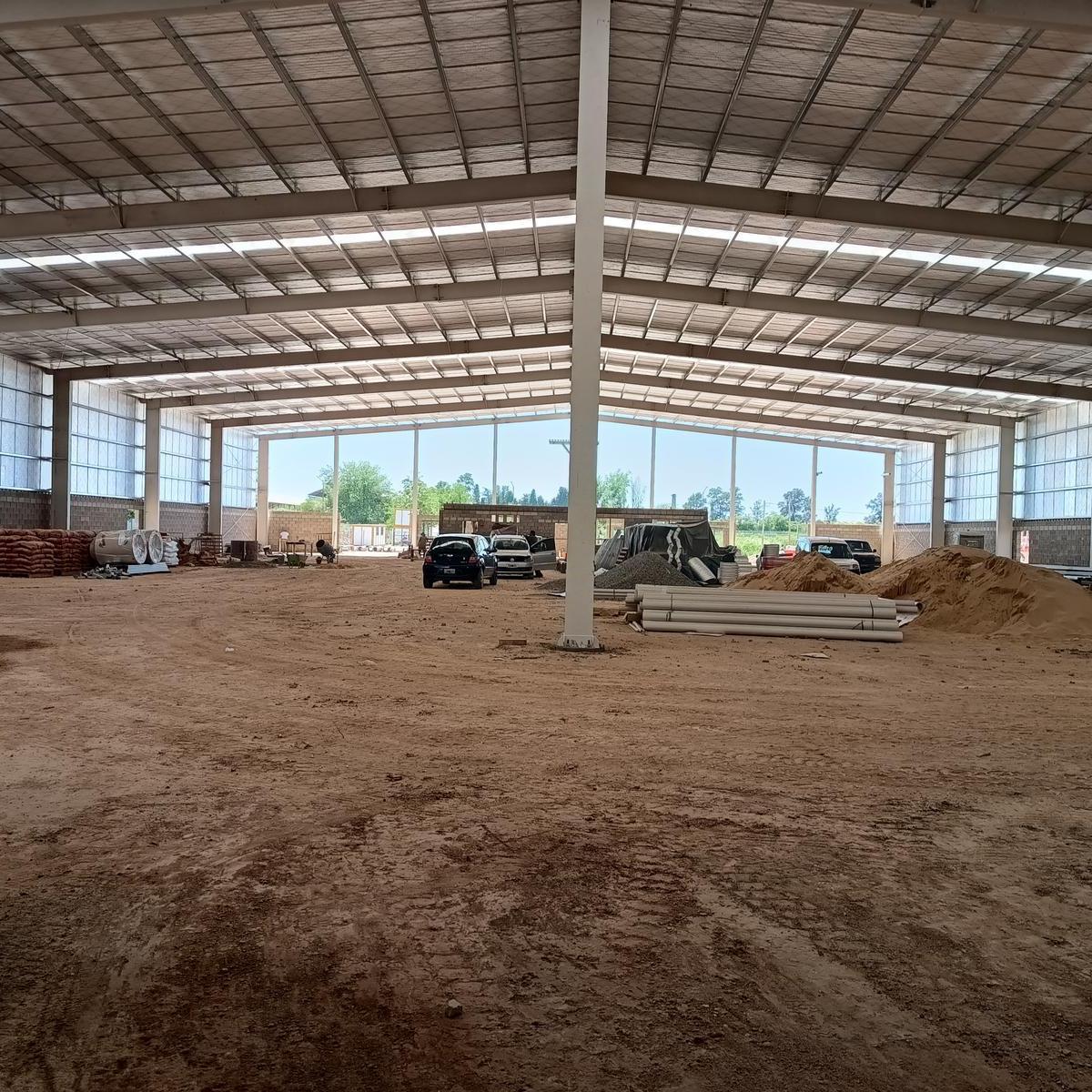 Excelente Galpon de 2850 m² 4