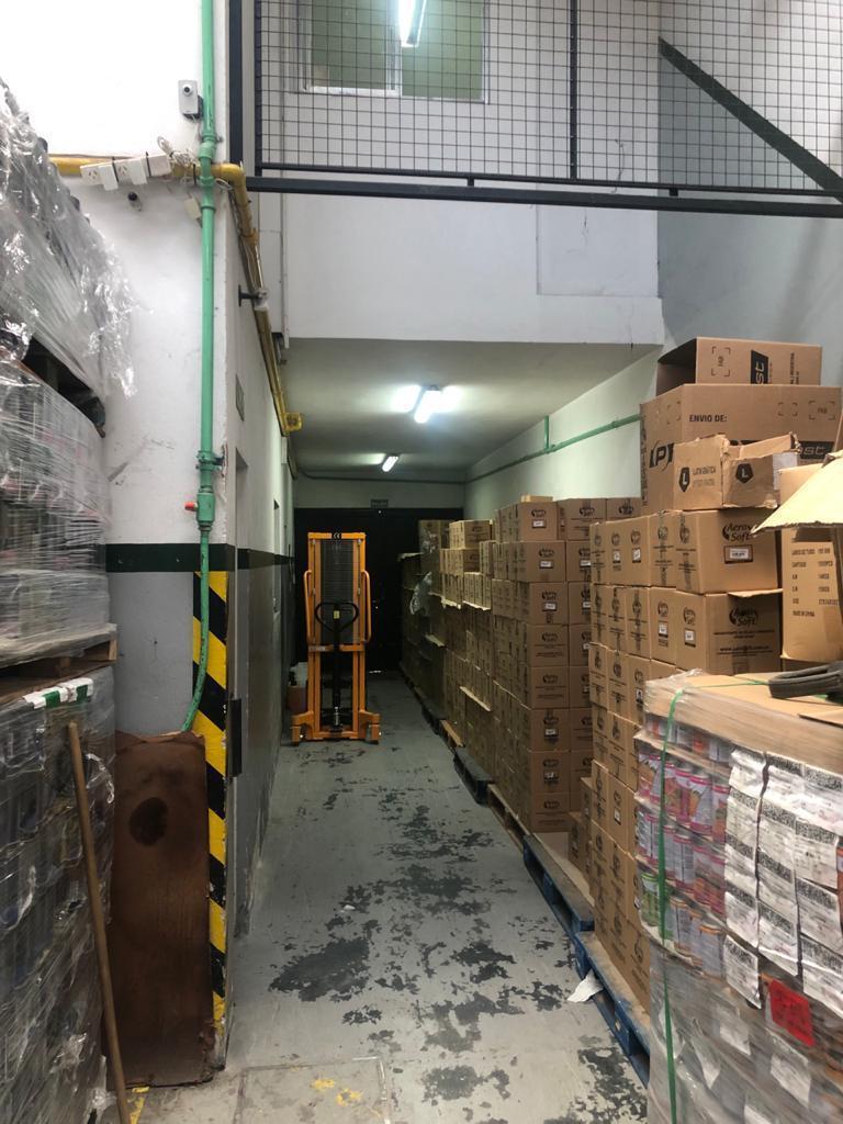 Galpón en Olivos en Venta 3