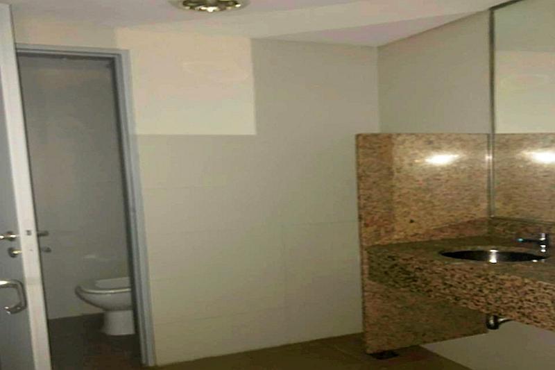 Foto de Av. Leandro N. Alem al 1000 | Oficina en venta y alquiler | Zona, imagen 2