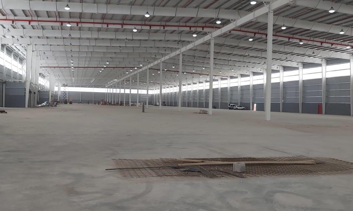 Depósito Premium 8.500 m² en Alquiler en Garín 2