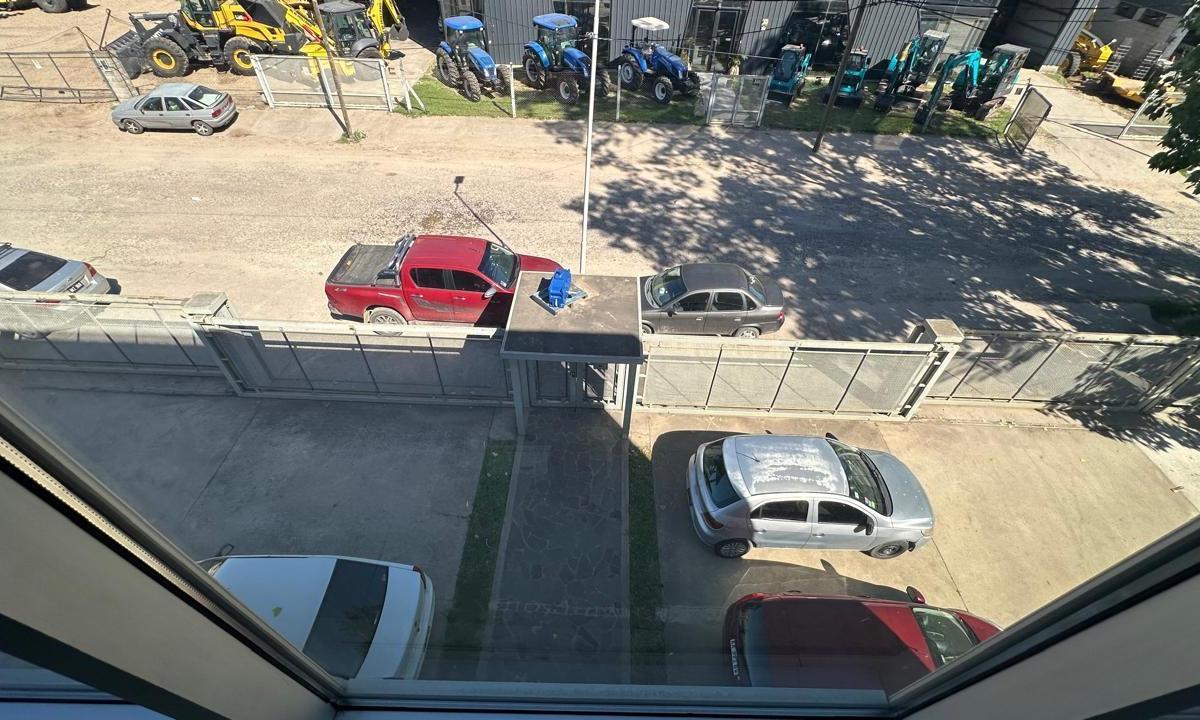 Depósito en Area de Promoción El Triangulo 4