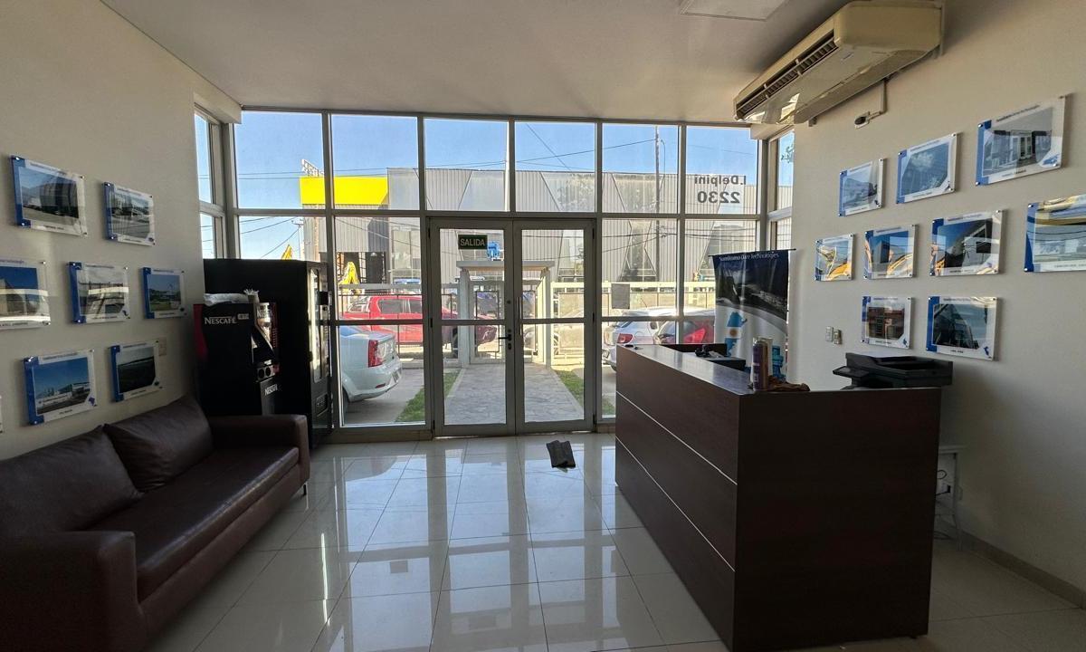 Depósito en Area de Promoción El Triangulo 2
