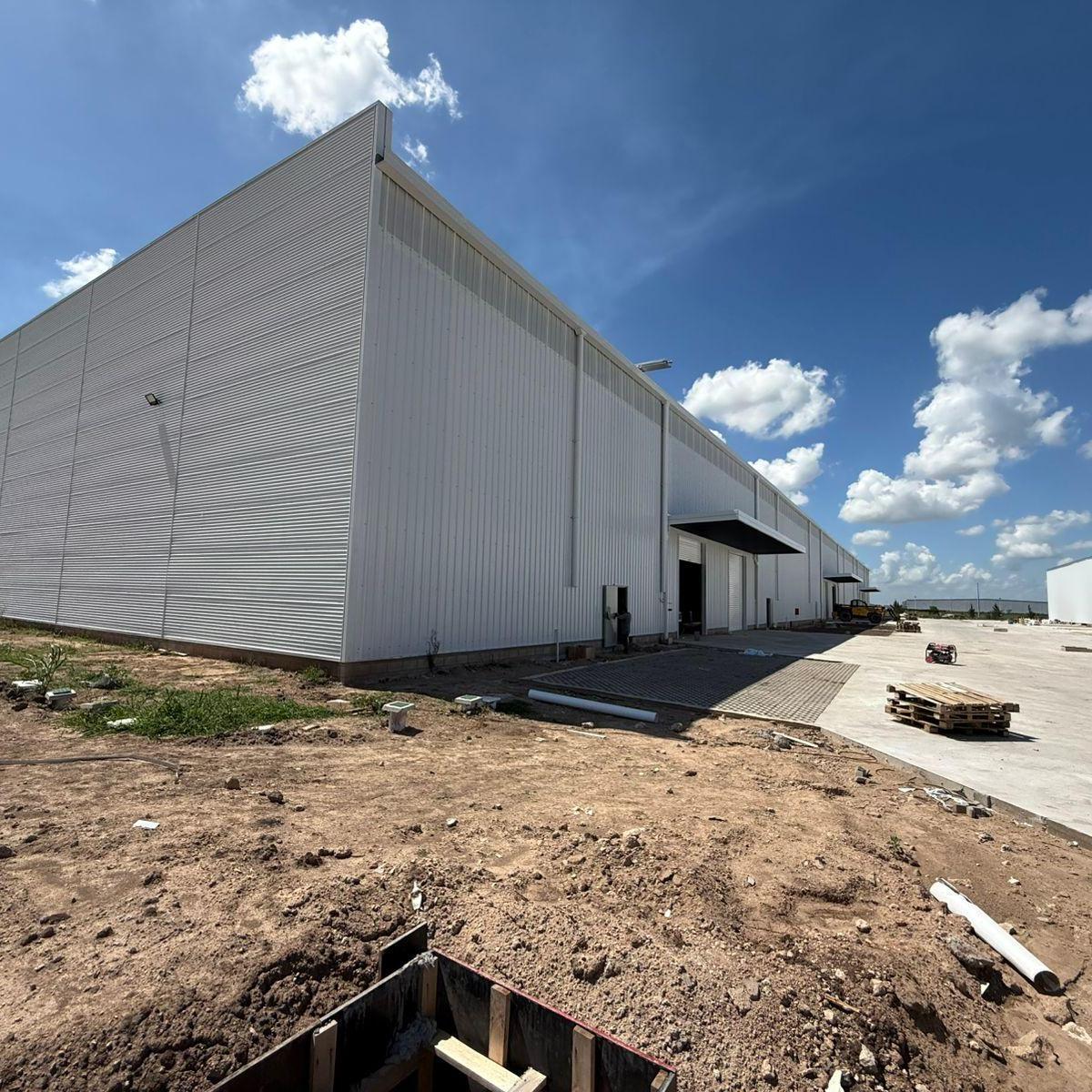 Excelente Nave Industrial y Logística a Estrenar en El Parque Industrial Ruta 6 2