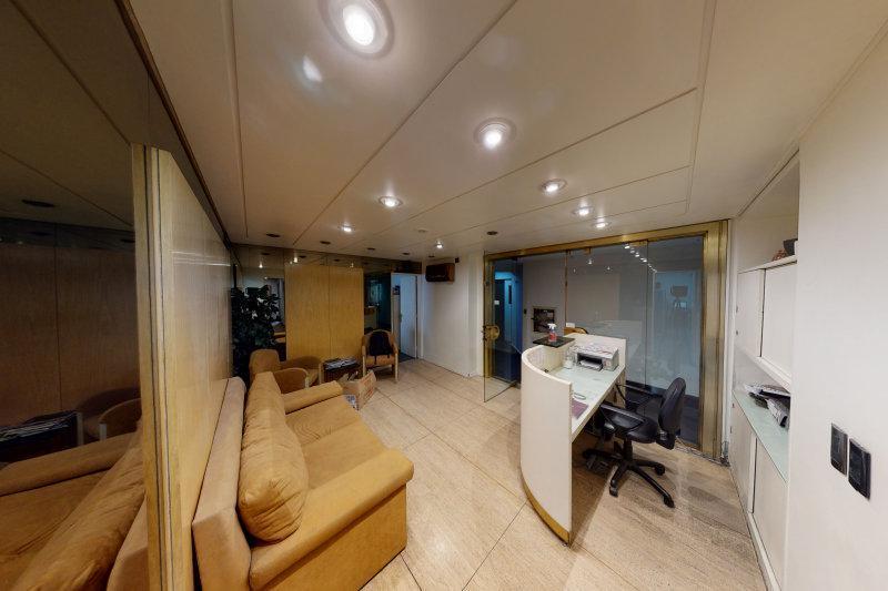 Foto de Av. Córdoba la 600 | Oficina en Venta y Alquiler | Zona Barrio Norte, imagen 2