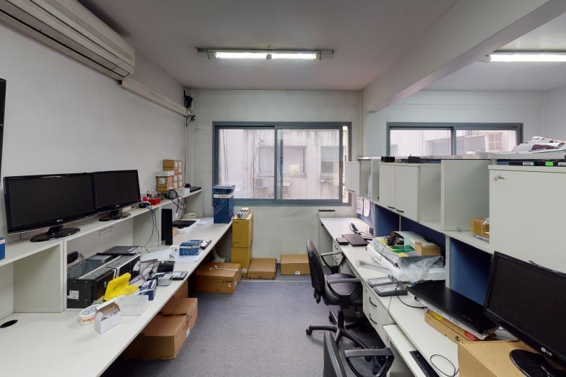 Foto de Av. Córdoba la 600 | Oficina en Venta y Alquiler | Zona Barrio Norte, imagen 2