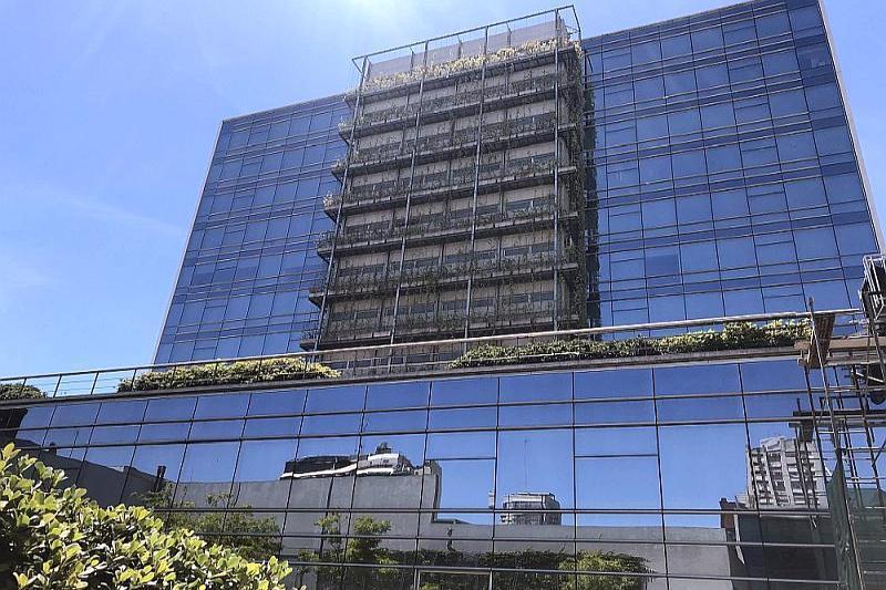Edificio de Excelente categoría | Ubicación estratégica - Cómodos accesos
