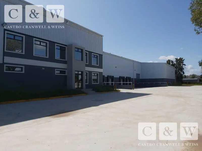Excelente Planta a estrenar en alquiler, total o parcial 5.850 / 2.925 m² 3