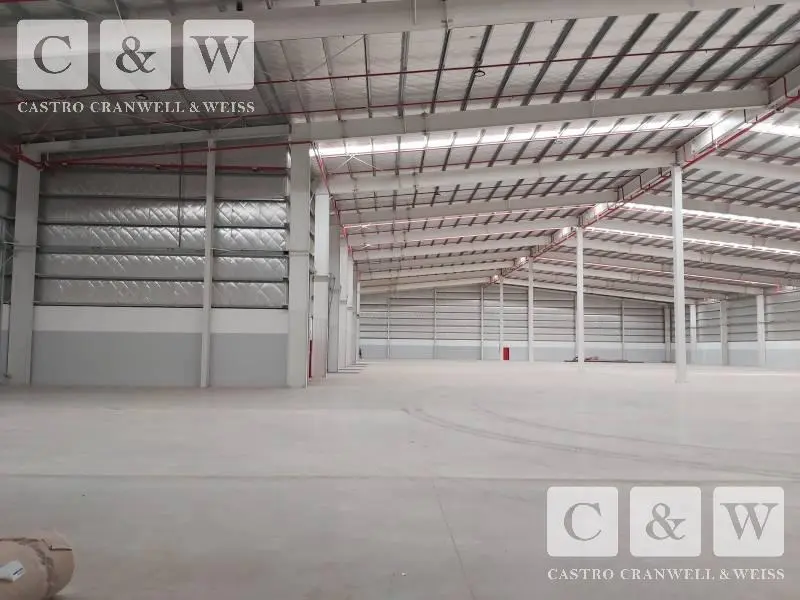 Excelente Planta a estrenar en alquiler, total o parcial 5.850 / 2.925 m² 5