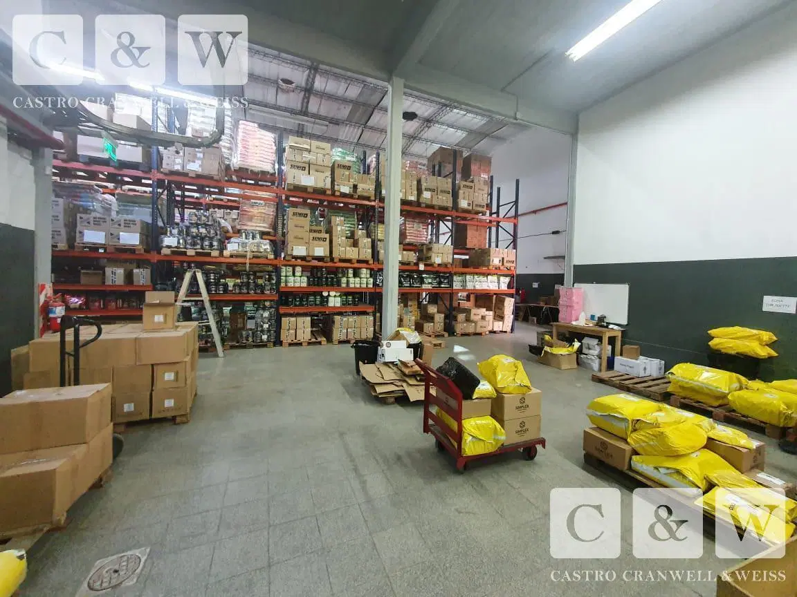 Excelente inmueble industrial / deposito con oficinas - Chacarita - E2 1