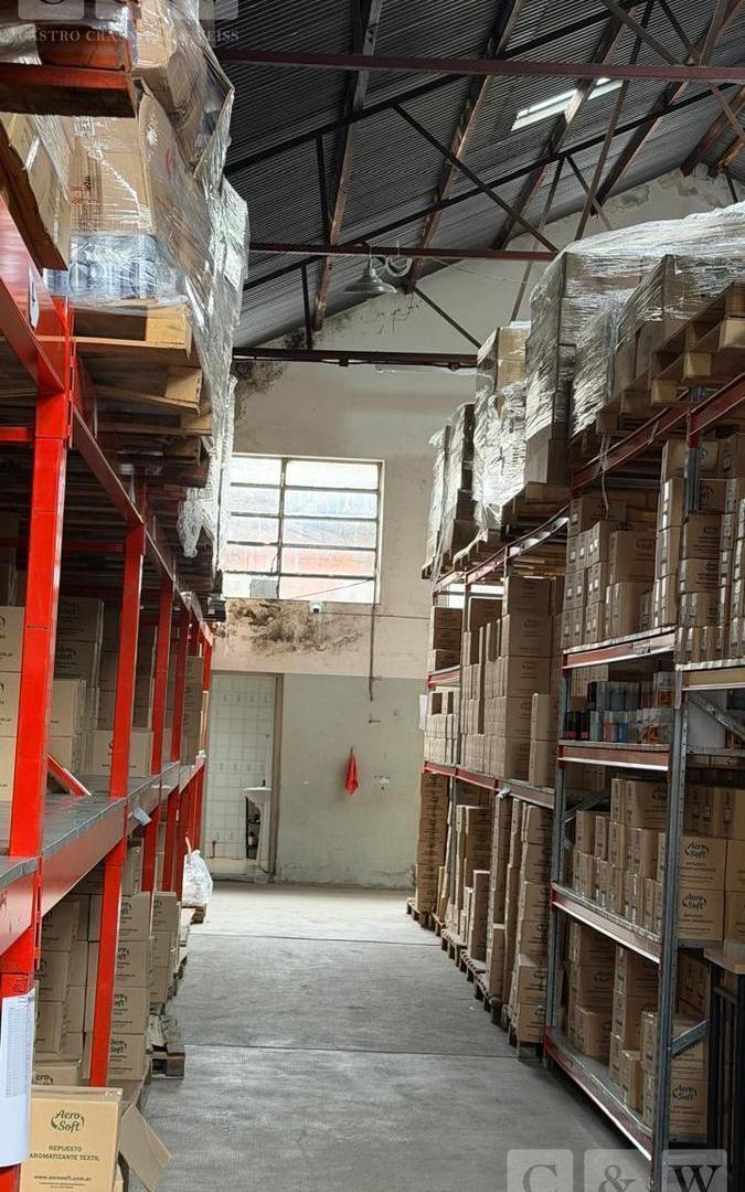 Foto de Galpón deposito zonificación industrial, imagen 2