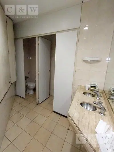Edificio desarrollado en tres Subsuelos, Planta Baja, y 2 pisos | Venta en Block 4