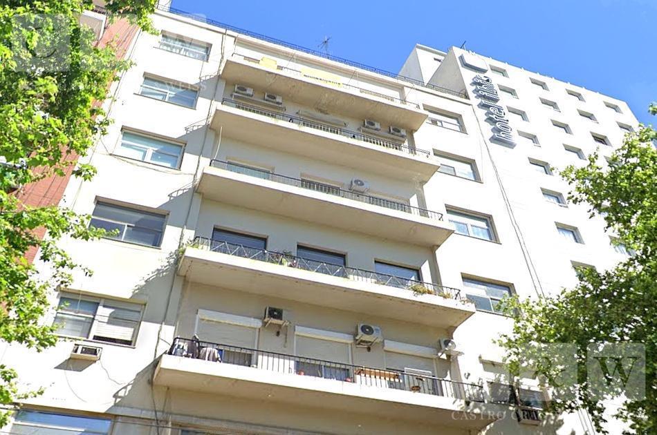 Foto de Hipólito Yrigoyen al 1500 | Departamento en venta | Congreso, imagen 1