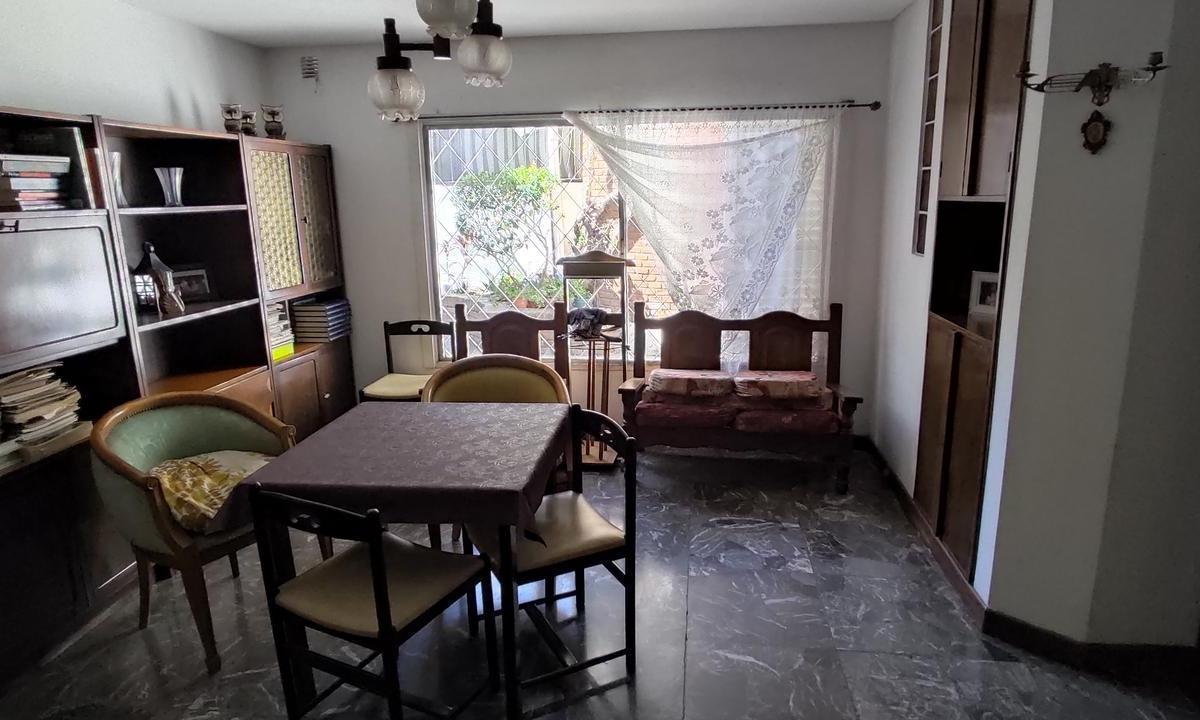 CASA EN VENTA 4 AMBIENTES EN ADROGUE EXCELENTE UBICACIÓN