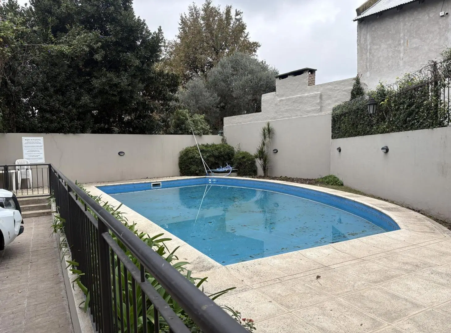 Departamento 3 ambientes en alquiler Adrogue con cochera lavadero y pileta 3