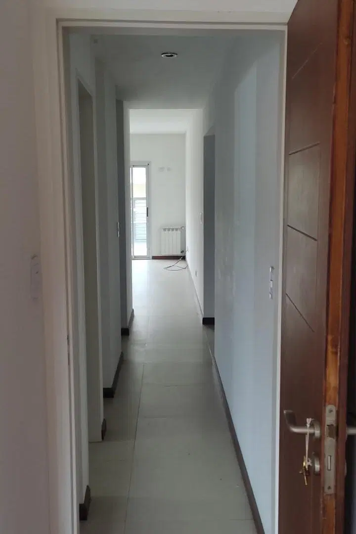 Departamento en alquiler 2 ambientes con cochera Adrogue 2