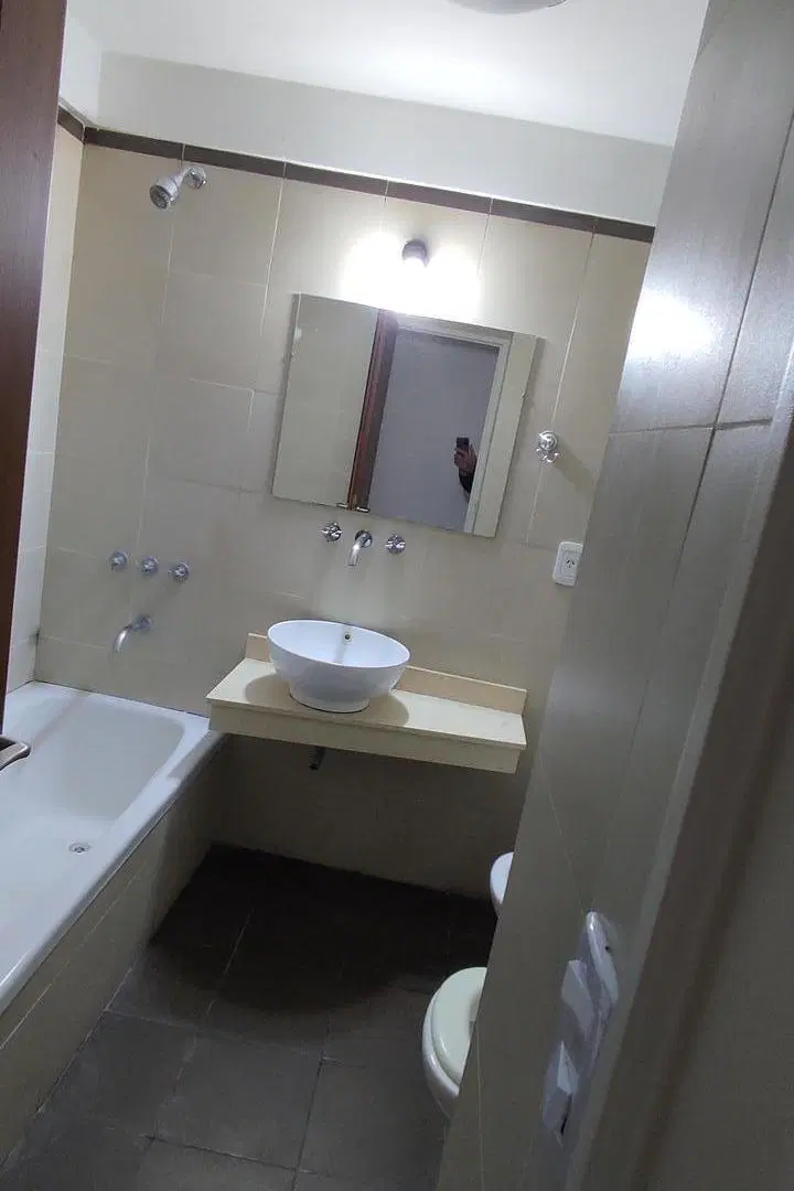 Departamento en alquiler 2 ambientes con cochera Adrogue 4