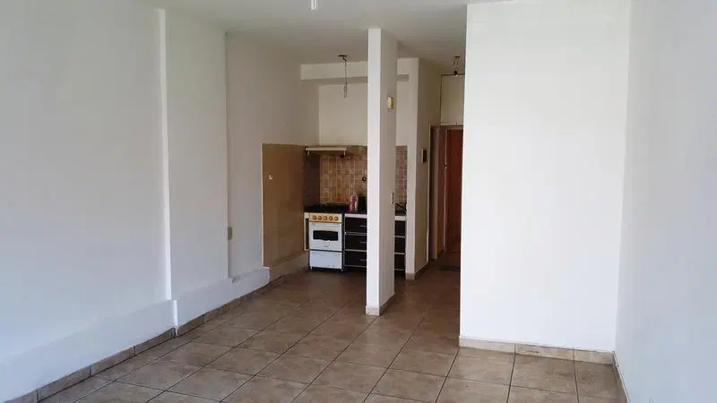 DEPARTAMENTO EN ALQUILER DE 1 AMBIENTE A MTS DE LA ESTACION ADROGUE 1