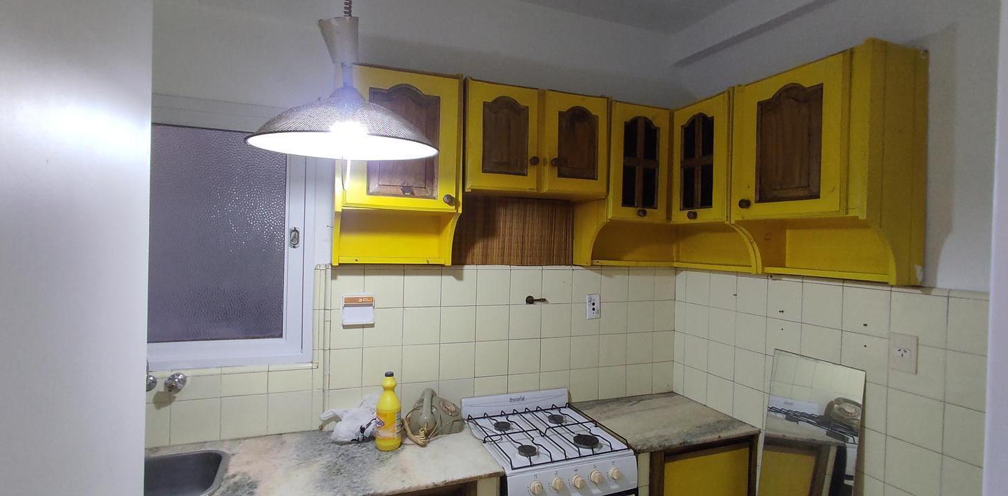 Foto de Departamento 2 Ambientes en alquiler Adrogue a 1 cuadra de la Estación, imagen 2