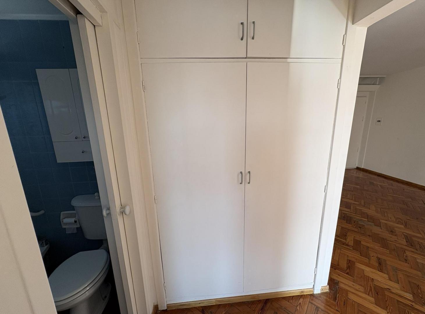 Foto de Departamento 2 ambientes en alquiler en Adrogue sobre la estación de tren, imagen 3