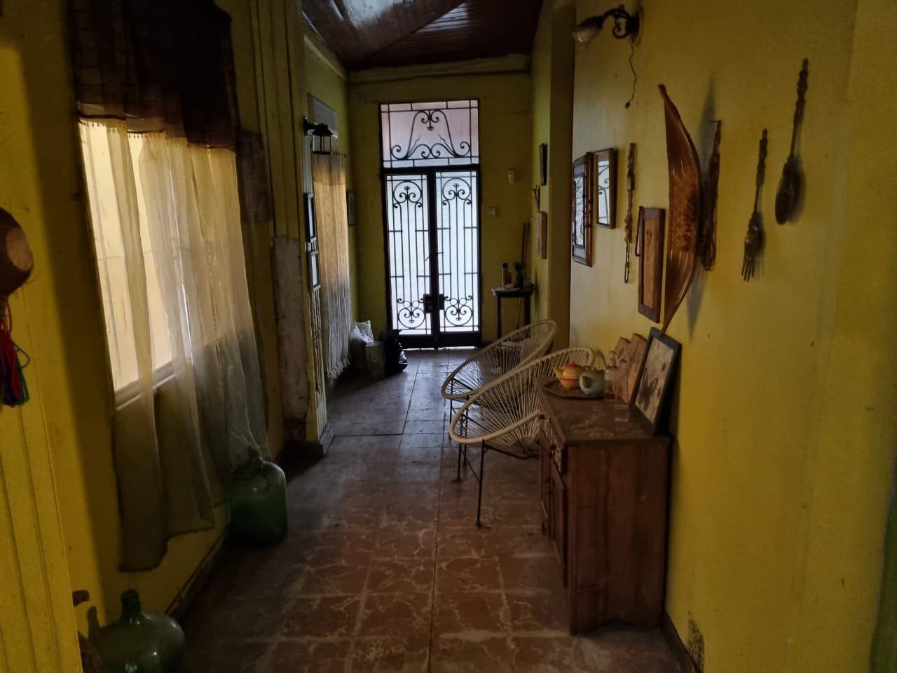 Foto de Casa en venta 3 ambientes en Adrogue reciclada con pileta, imagen 4