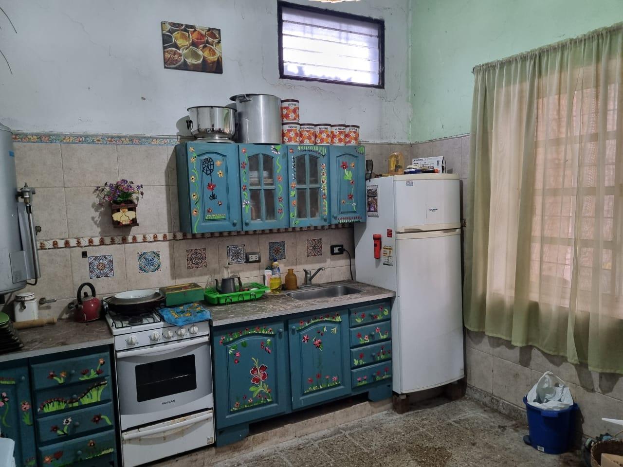 Foto de Casa en venta 3 ambientes en Adrogue reciclada con pileta, imagen 3
